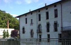 ambulatorio_m.jpg (16505 bytes)